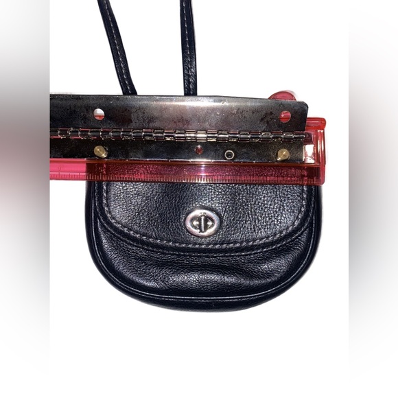 Vintage Coach Mini Black Leather Crossbody Handbag Purse - Picture 10 of 11